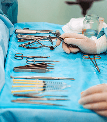 Surgical-Instruments